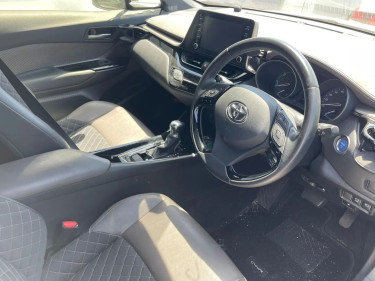 Toyota C-HR 2020 Hybrid Package