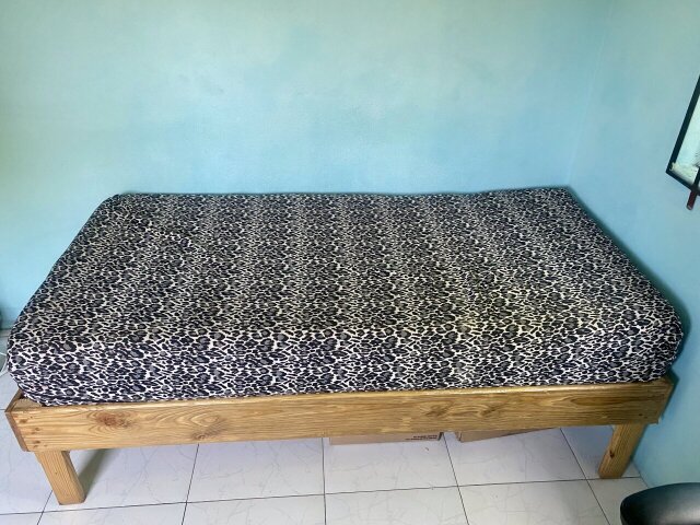 Used Bed Mattress And Bed Base For Sale