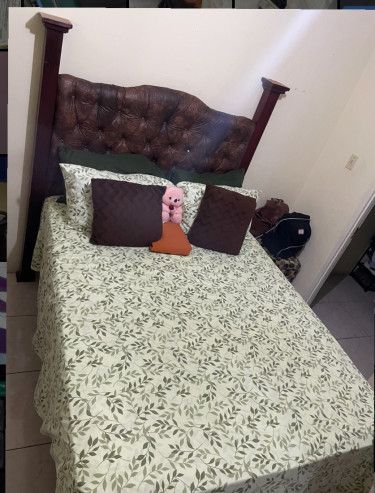 Double Bed , With Mattress And Bed Head , Pillows 