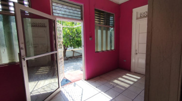 Female Only,1 Bedroom Of 5 Br House