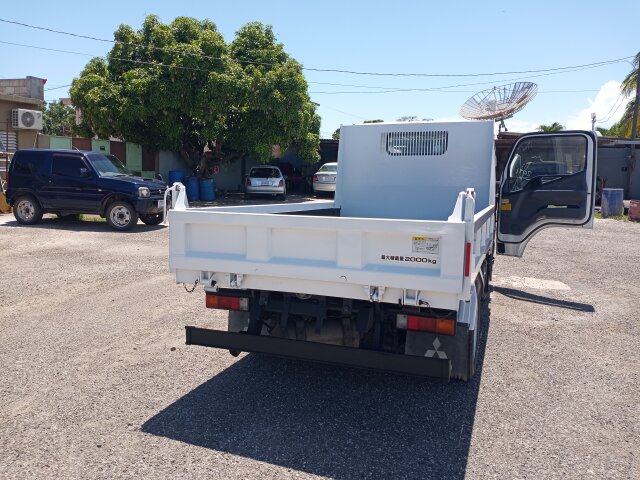 2014 MITSUBISHI CANTER