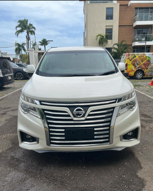 2017 Nissan Elgrand For Rent