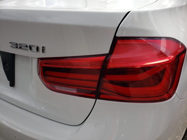 2016 BMW 320i