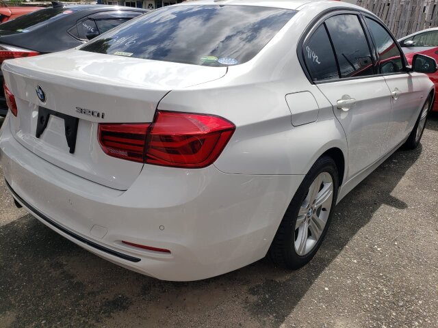 2016 BMW 320i