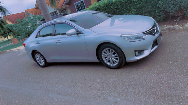 2016 Toyota Mark X