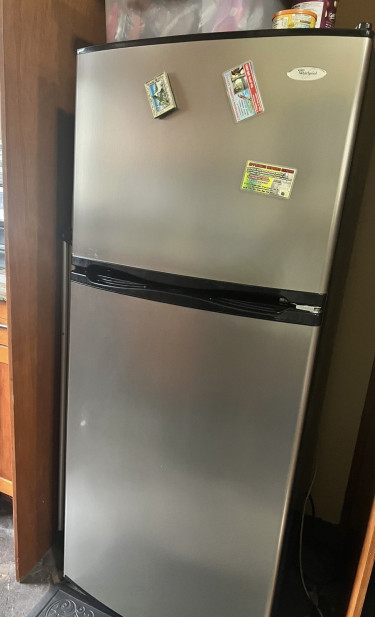 Whirlpool Refrigerator 