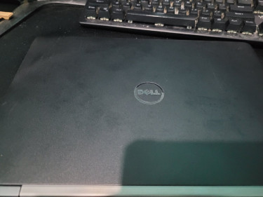 Dell Latitude E7470 I5-6300U 2.4GHz 256GB SSD