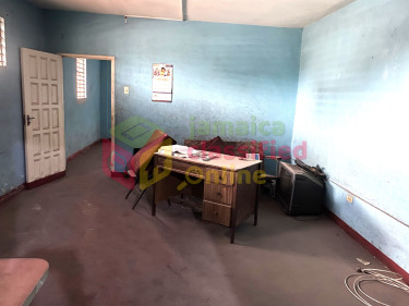 Commercial Building Downtown Kingston (Sale/Rent)