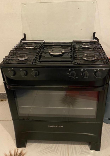 Mastertech 5 Burner Stove + 30 Lb Cylinder