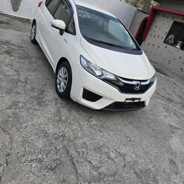 2016 Honda Fit Hybrid 