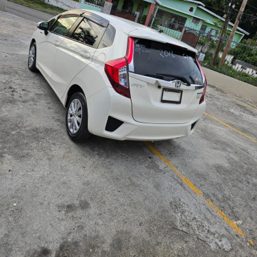 2016 Honda Fit Hybrid 