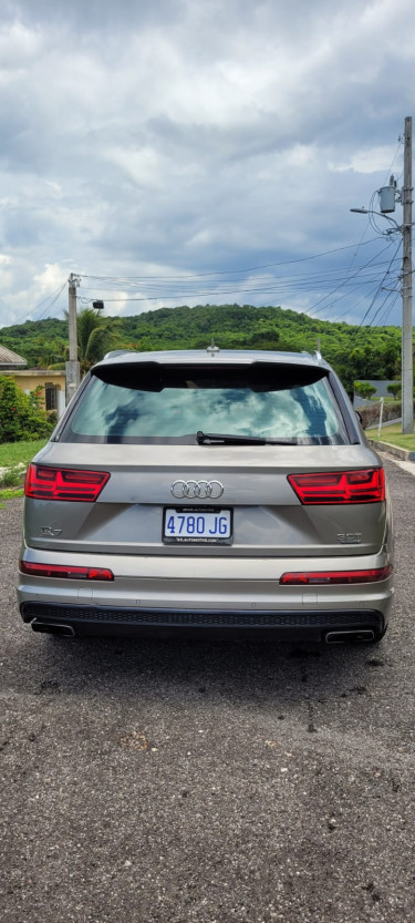 2016 Audi Q7 S-Line Quattro