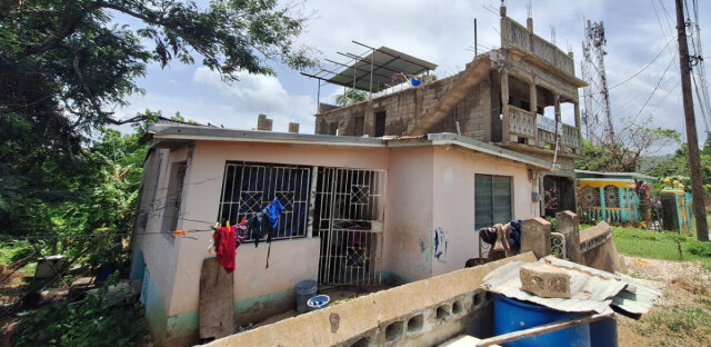 Three Storey Unfinished 6 Bedroom House