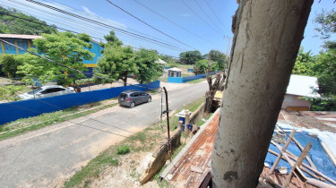 Three Storey Unfinished 6 Bedroom House