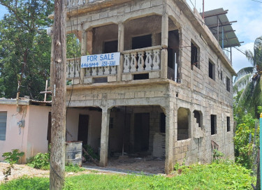 Three Storey Unfinished 6 Bedroom House