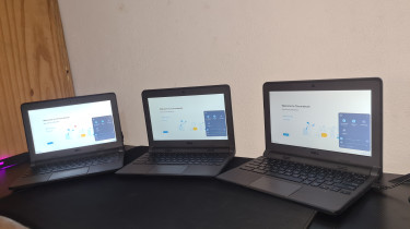 Dell Chromebooks $16000 Call 8765321605 