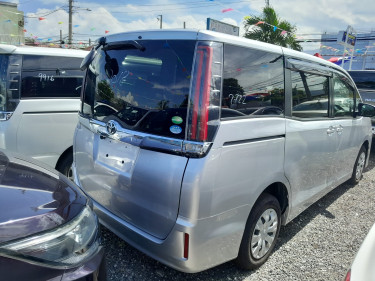 2018 TOYOTA NOAH