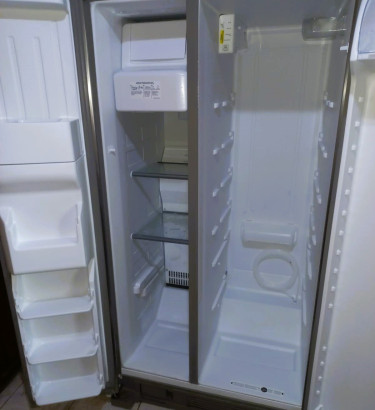 WHIRLPOOL 25 CU. FT. STAINLESS STEEL REFRIGERATOR