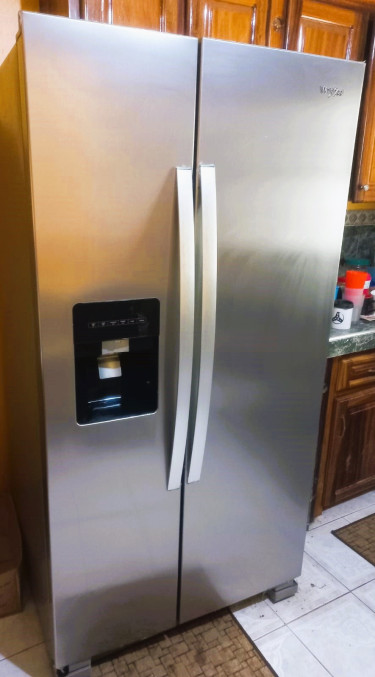 WHIRLPOOL 25 CU. FT. STAINLESS STEEL REFRIGERATOR