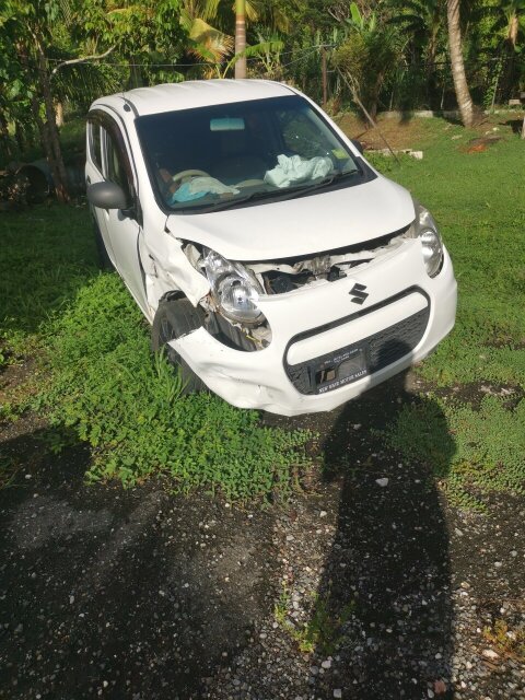 Damaged 2014 Suzuki Alto