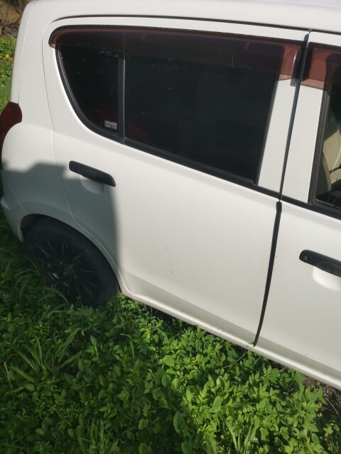 Damaged 2014 Suzuki Alto