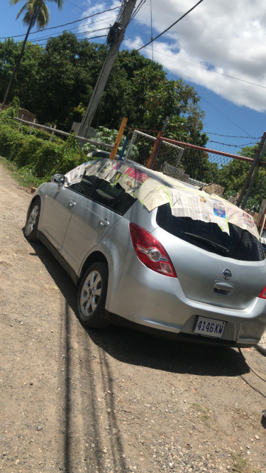 2010 Nissan Tiida 