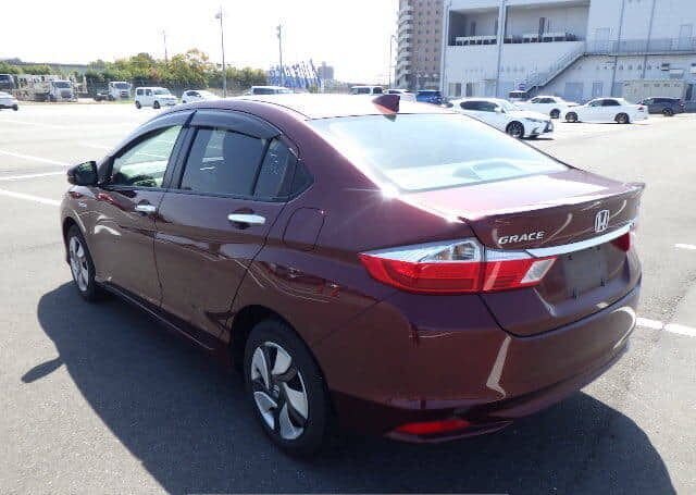 2015 HONDA GRACE