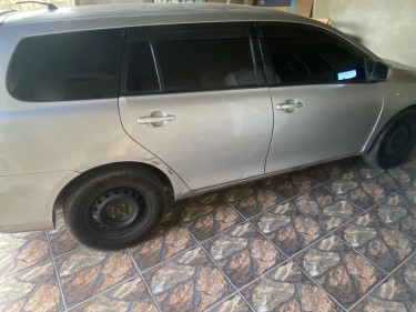 2011 Toyota Fielder 