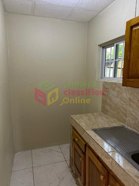 1 Bedroom For Rent