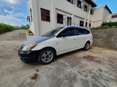 2005 Honda Stream