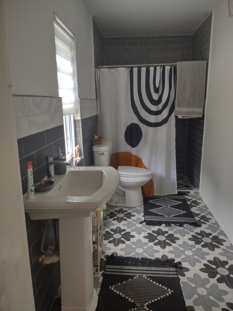 Furnished 1 Bedroom With Bathroom In Townhouse