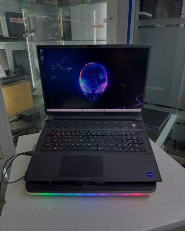 Dell Alienware M18 Core I9 Laptop