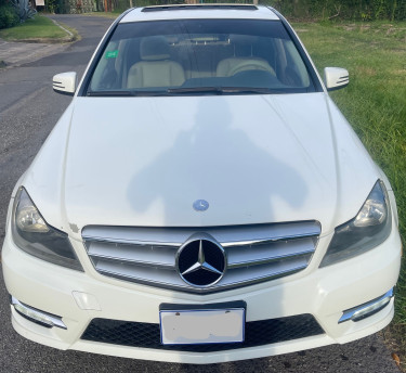 2012 MERCEDES BENZ C300