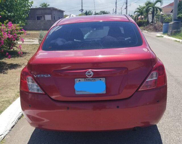 2013 NISSAN VERSA