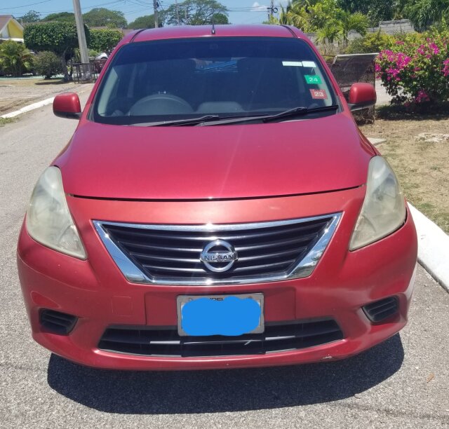 2013 NISSAN VERSA