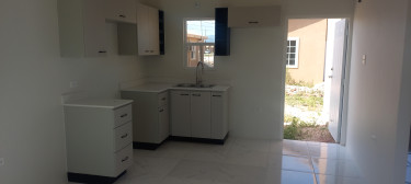 2 Bedrooms X 1 Bathroom House For Rent In Portmore