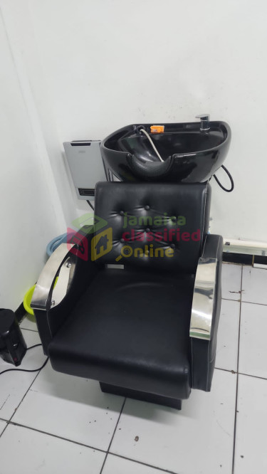 Salon Space For Rent  Shops & Booths Constant Spring Road 