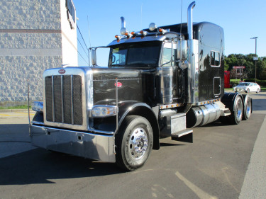 2023 PETERBILT 389