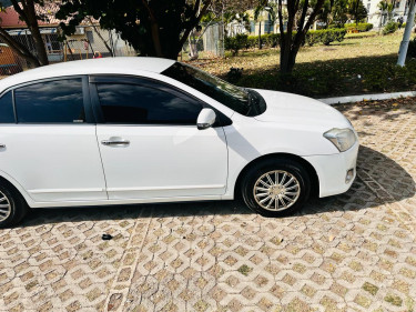 2014 Toyota Premio