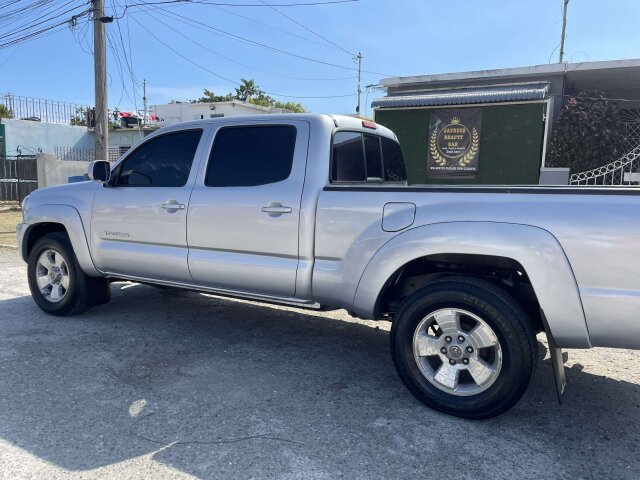 2005 Toyoya Tacoma