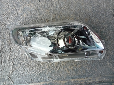 Toyota Corolla Axio E140 HeadLamp 2006 - 2011 DBA-