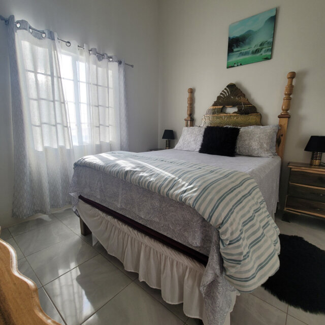 2 Bedroom Furnished  Bedrooms,  2 Bath Bungalow