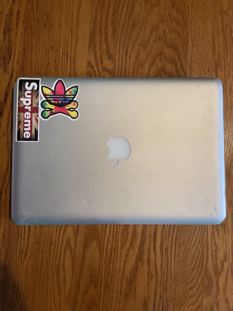 MacBook Pro 13” 2012 $26,000