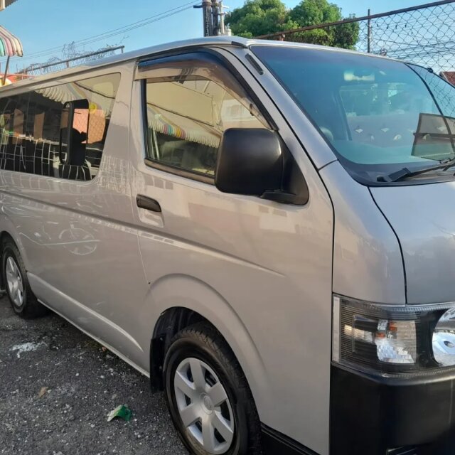 2016 Toyota Hiace Fully Seated Standard