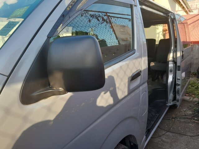 2016 Toyota Hiace Fully Seated Standard