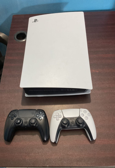 Playstation 5 (PS5