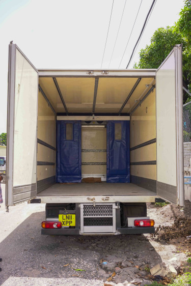 2011 Mitsubishi Fuso Refrigerator 7.5 Ton 