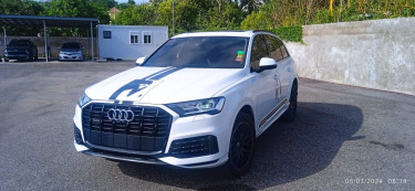 2023 AUDI Q7