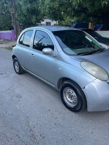 2005 Nissan March 