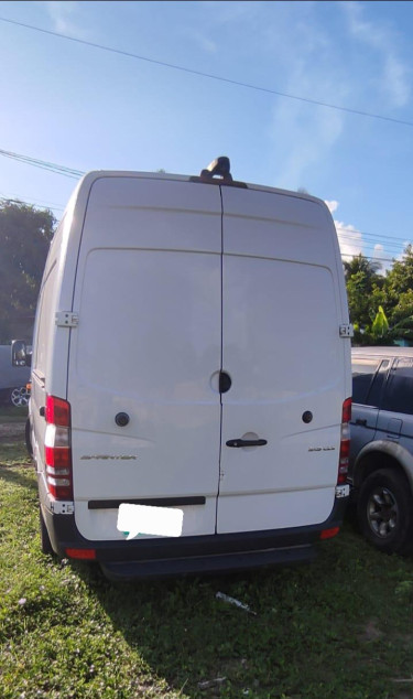 Mercedes Sprinter- Freezer Van